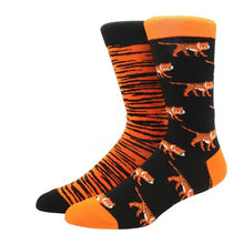 Lade das Bild in den Galerie-Viewer, Tiger Odd Paired Crazy Socks - Crazy Sock Thursdays
